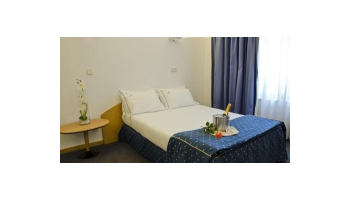 Vip Executive Eden Aparthotel poza 9